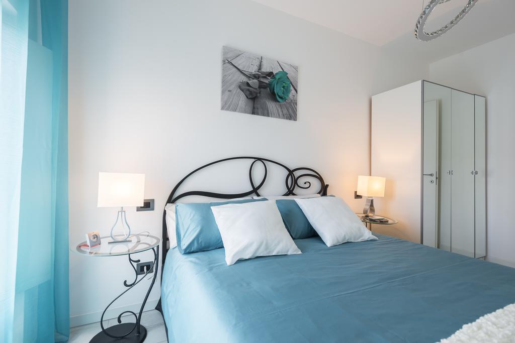 Attico Del Duomo Apartment Модена Екстериор снимка