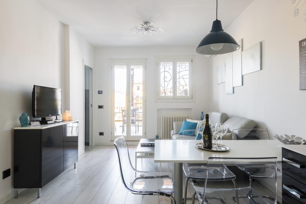 Attico Del Duomo Apartment Модена Екстериор снимка