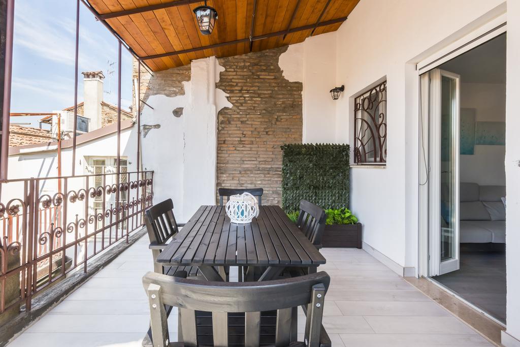 Attico Del Duomo Apartment Модена Екстериор снимка