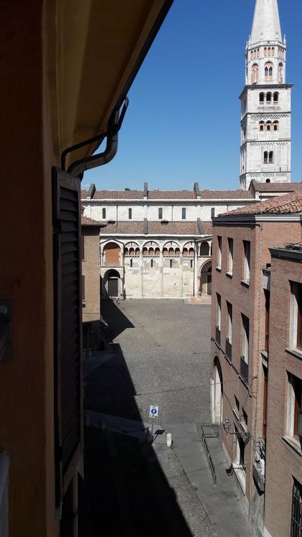 Attico Del Duomo Apartment Модена Екстериор снимка
